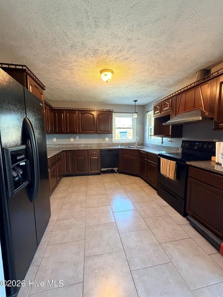 721 Bell Williams Rd - Photo 4 of 19