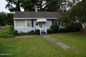 featured image of 917 Simmons St