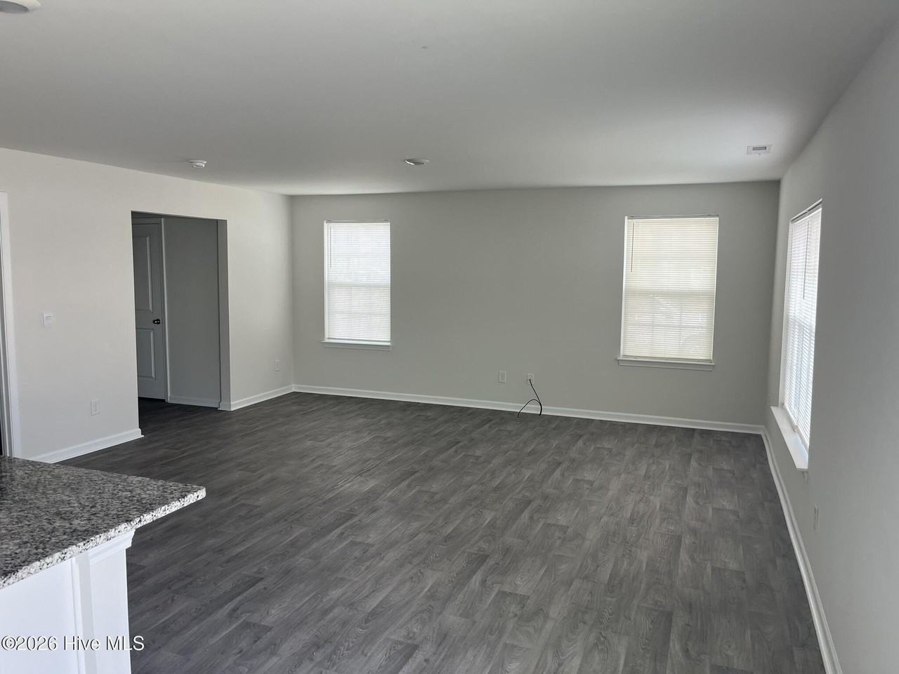 1196 Fowler Dr - Photo 3 of 13