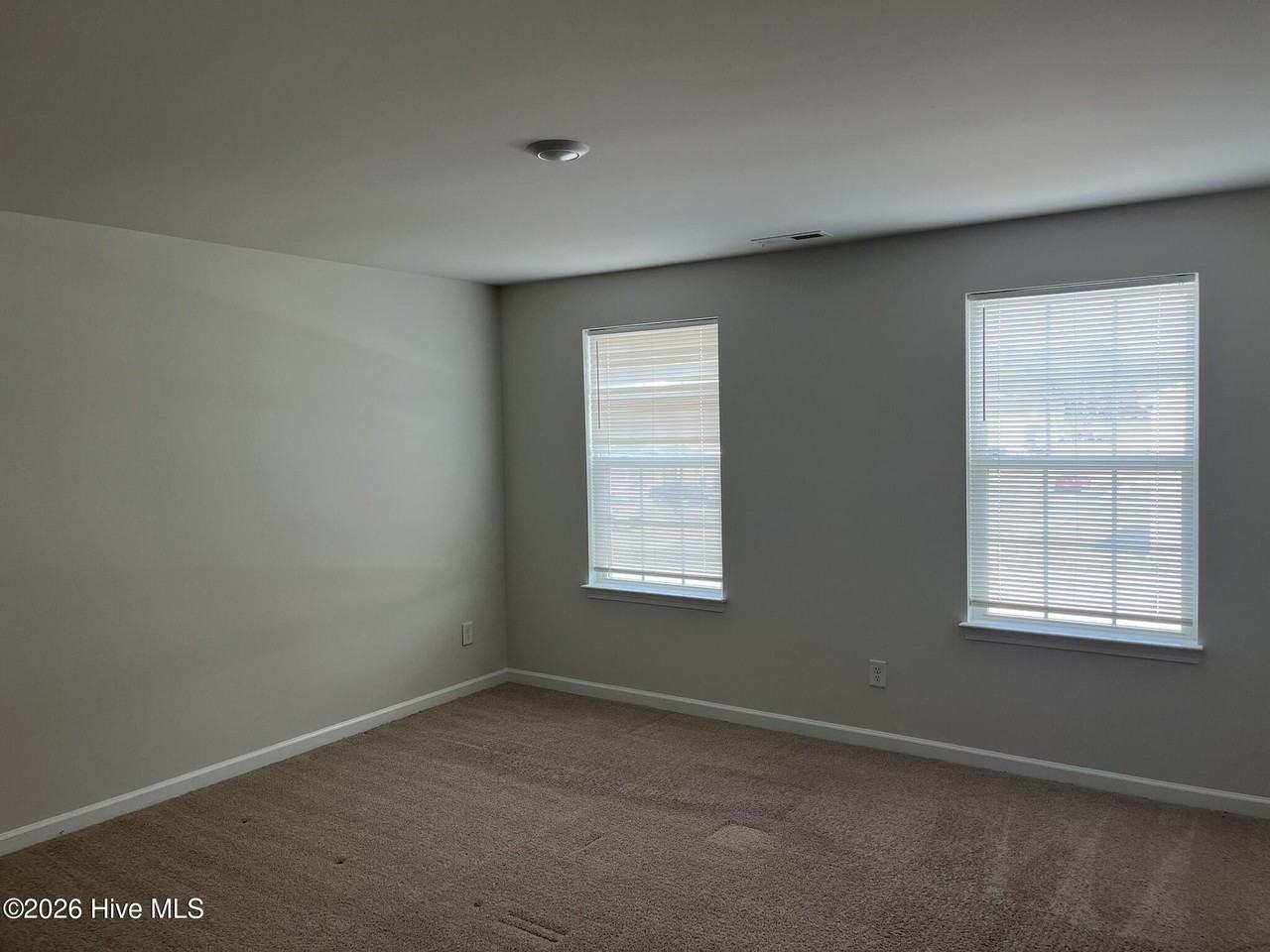 1196 Fowler Dr - Photo 7 of 13