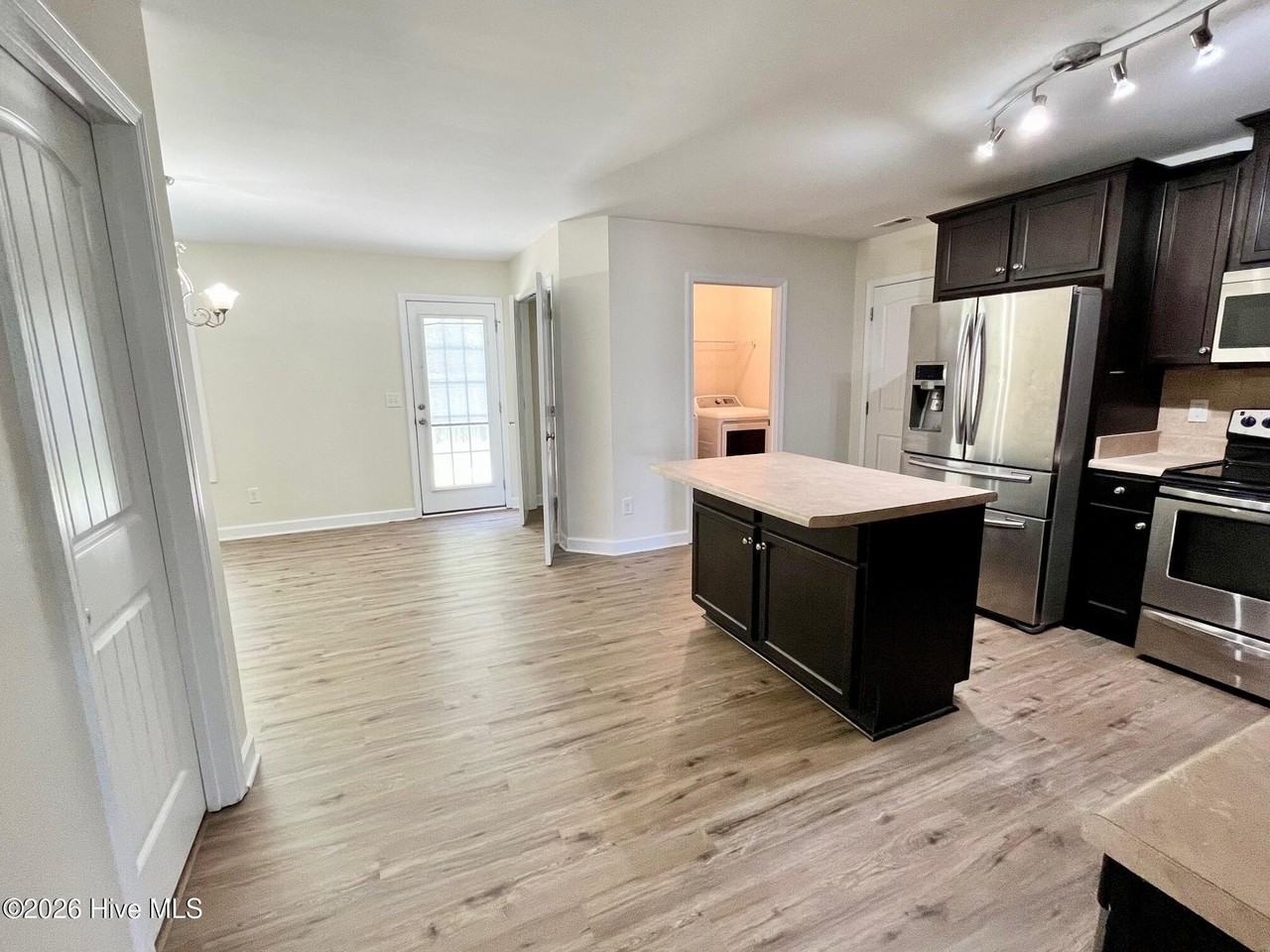 255 Merin Height Rd - Photo 4 of 19