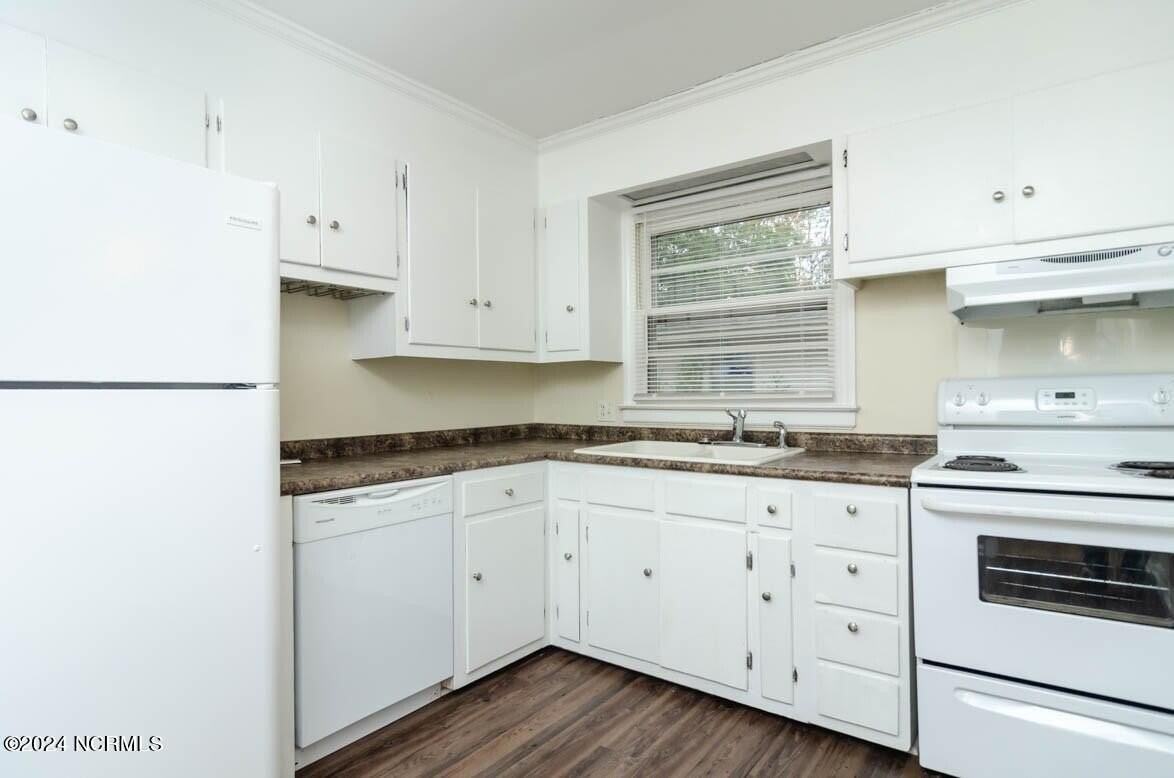 626 S Kerr Ave - Photo 6 of 16