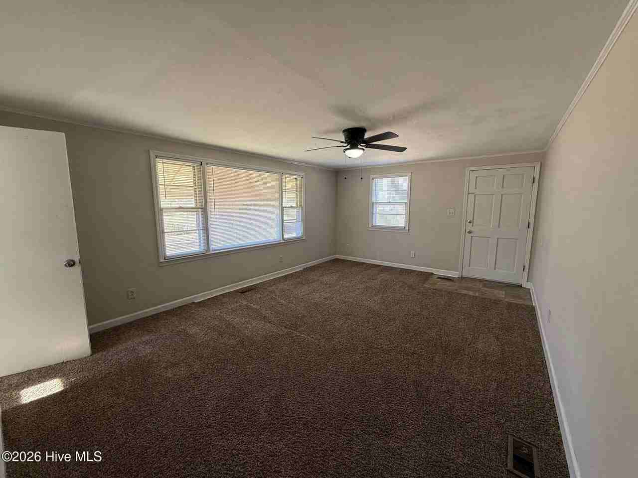 200 Kitt Dr - Photo 4 of 10