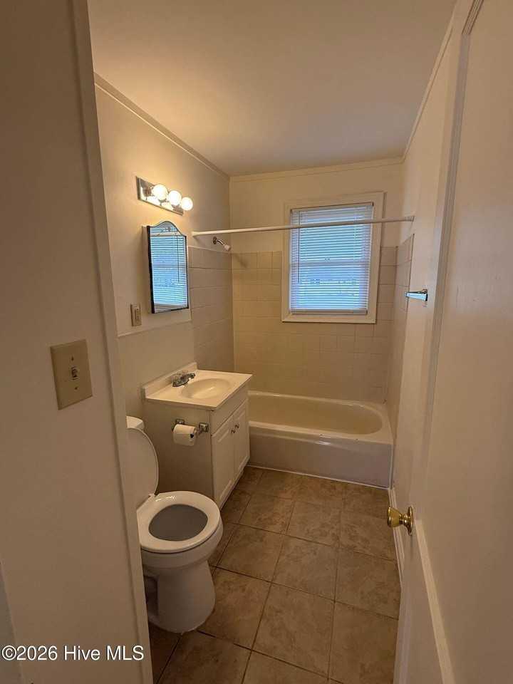 333 Starling St - Photo 6 of 6