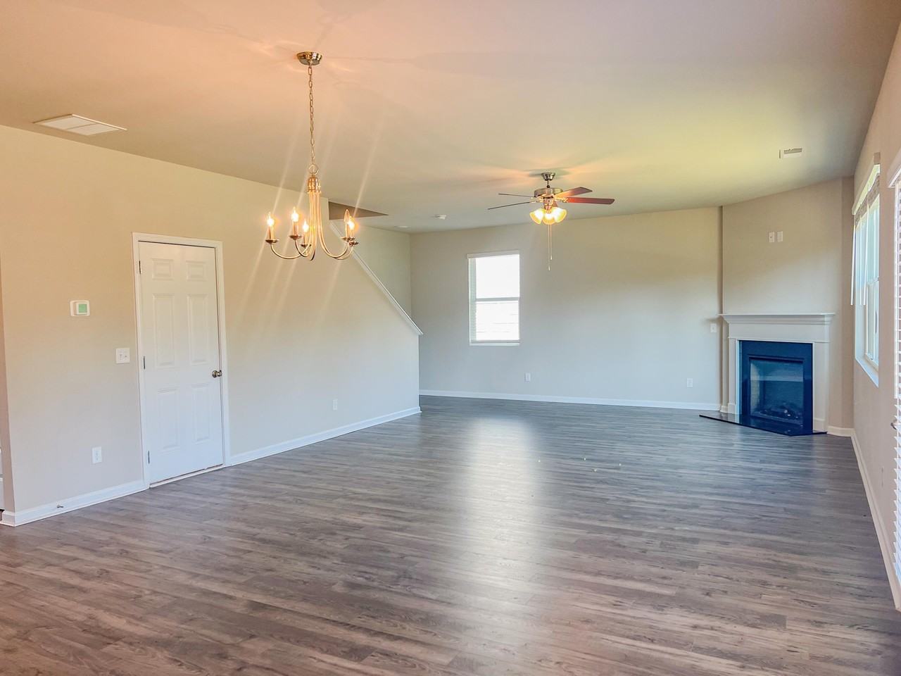 430 Furlough Dr - Photo 5 of 38