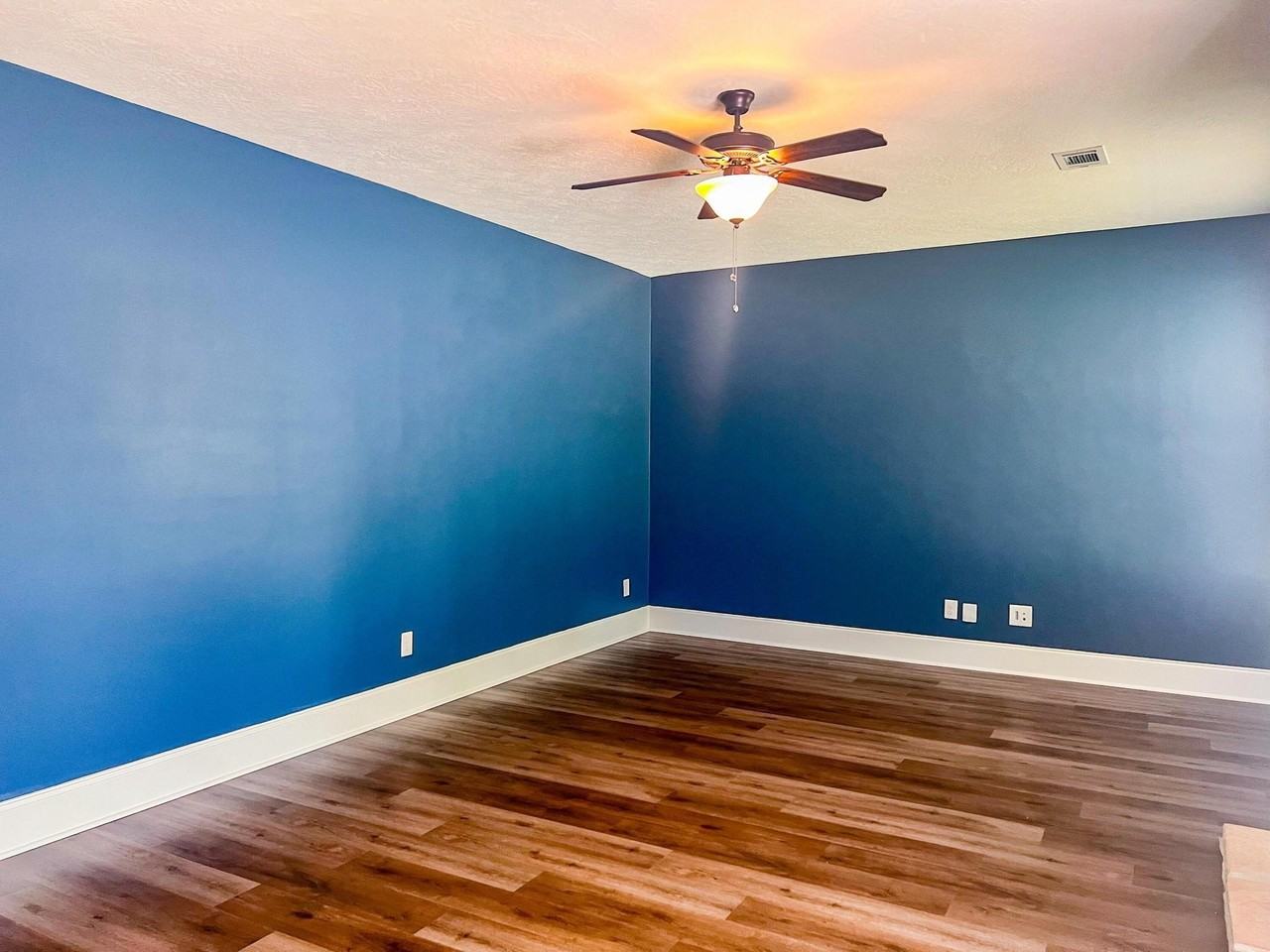 182 Dublin Loop - Photo 3 of 33