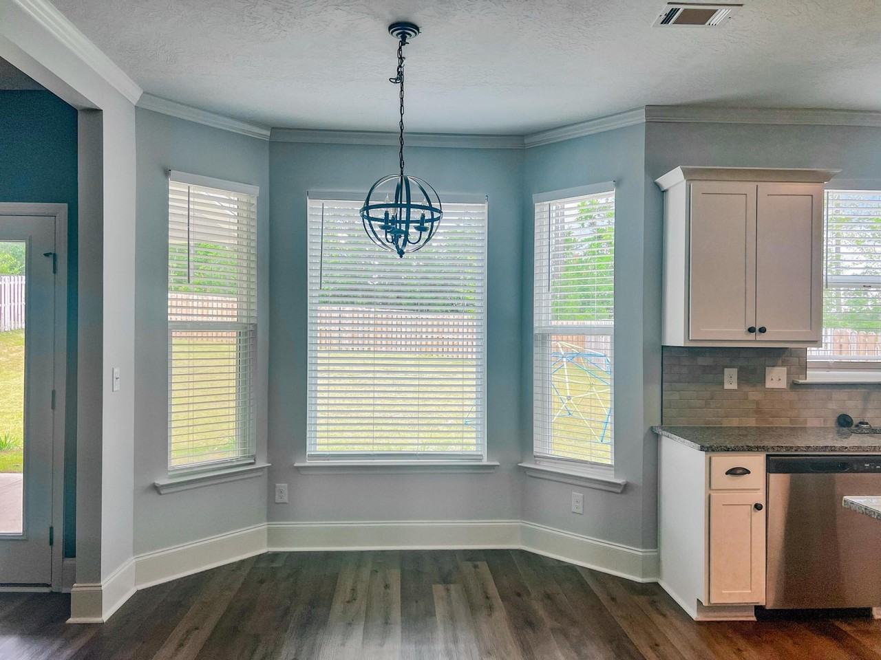 182 Dublin Loop - Photo 7 of 33