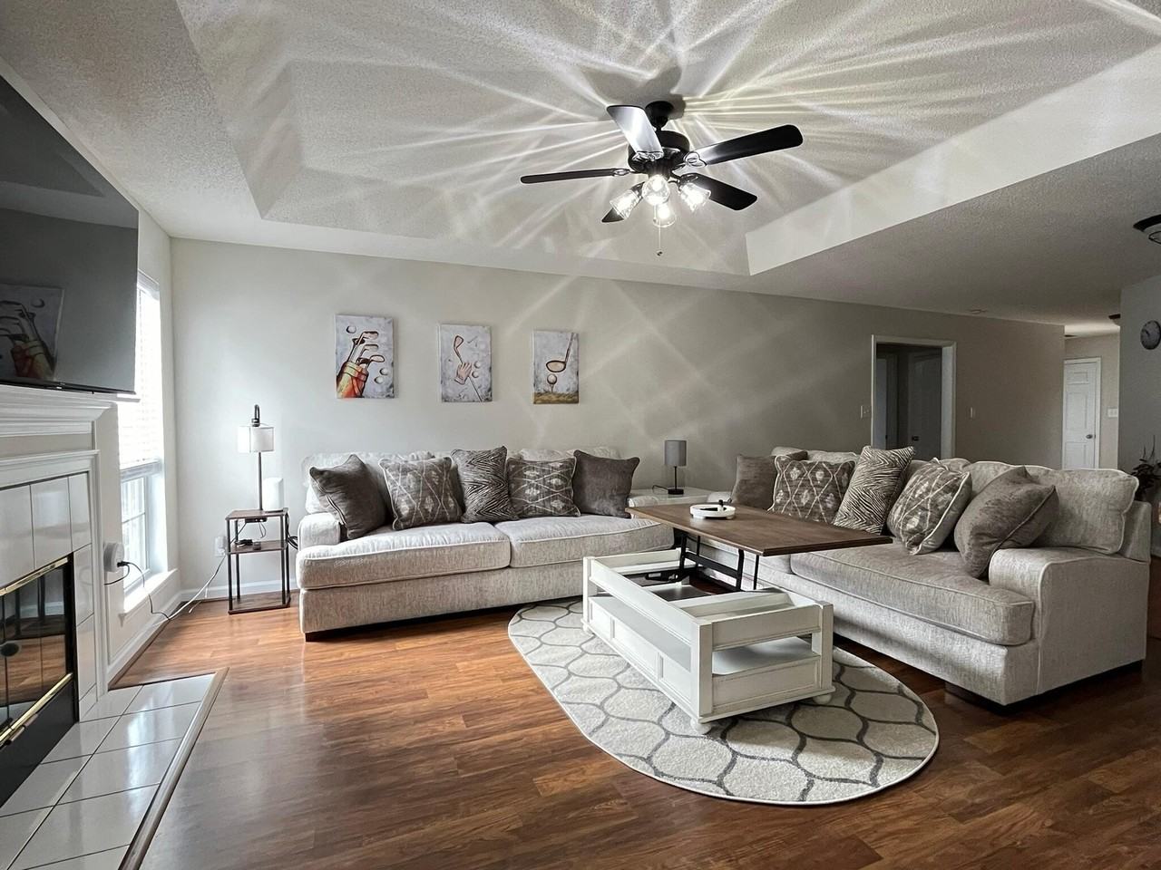 1215 Kendal Ct - Photo 3 of 23