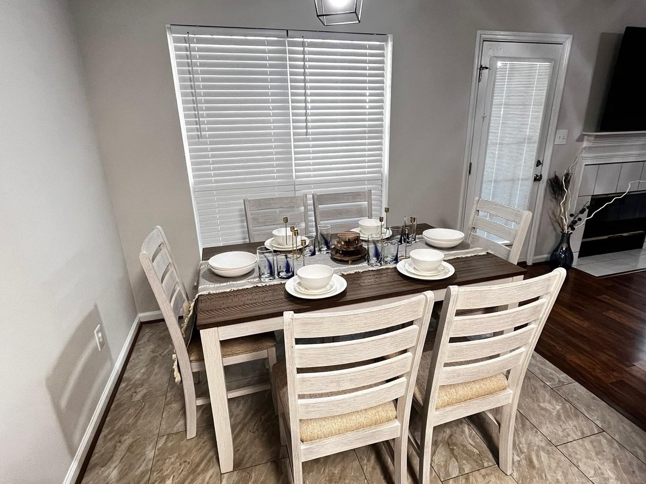 1215 Kendal Ct - Photo 6 of 23