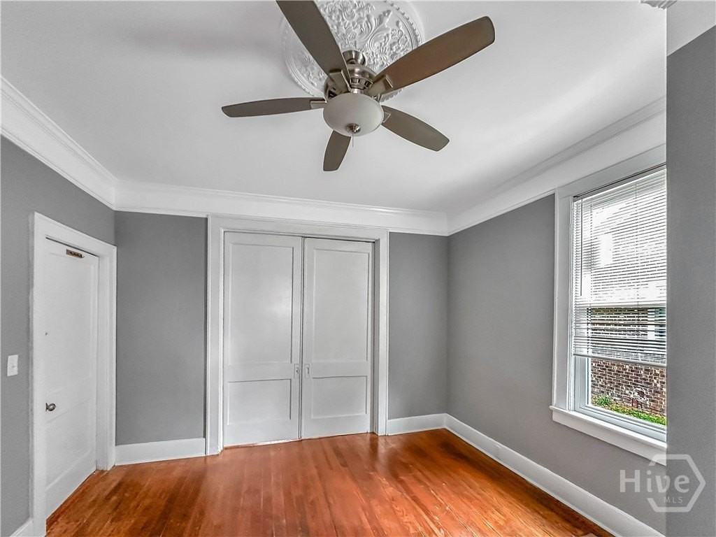 607 E 37th St - Photo 5 of 18