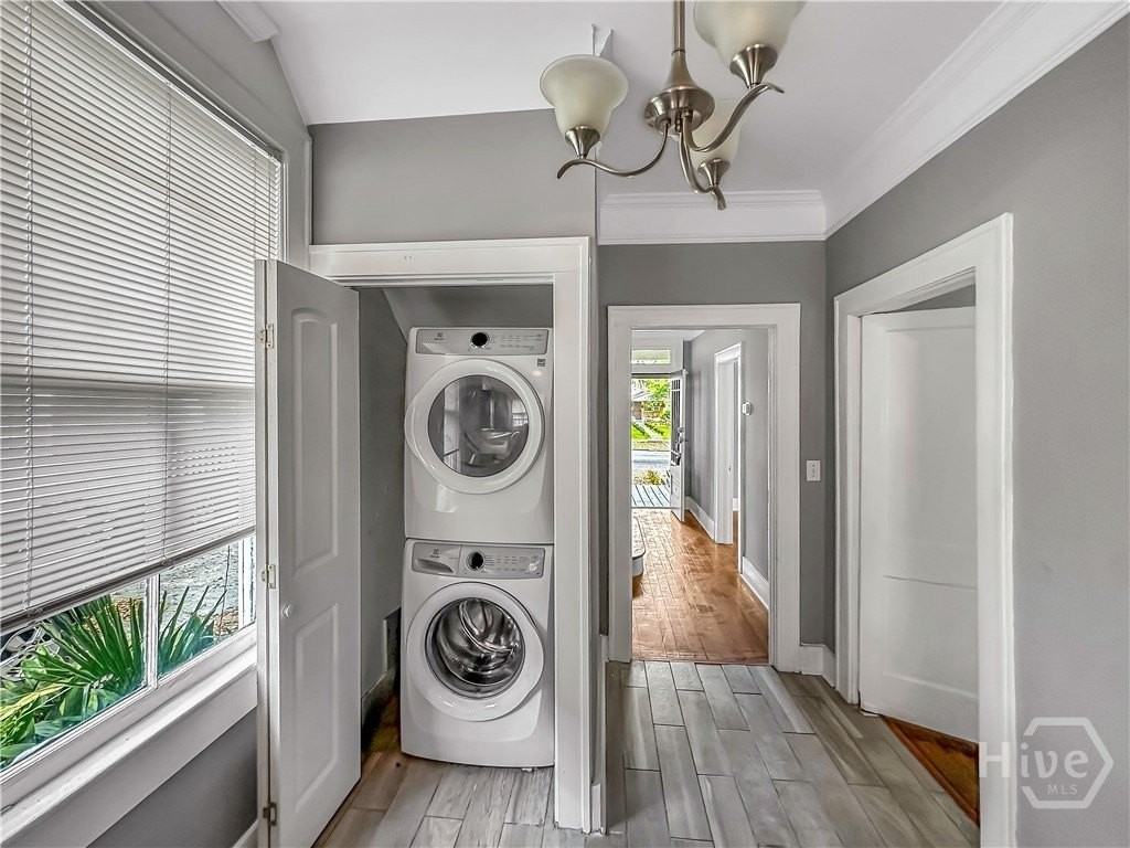 607 E 37th St - Photo 7 of 18