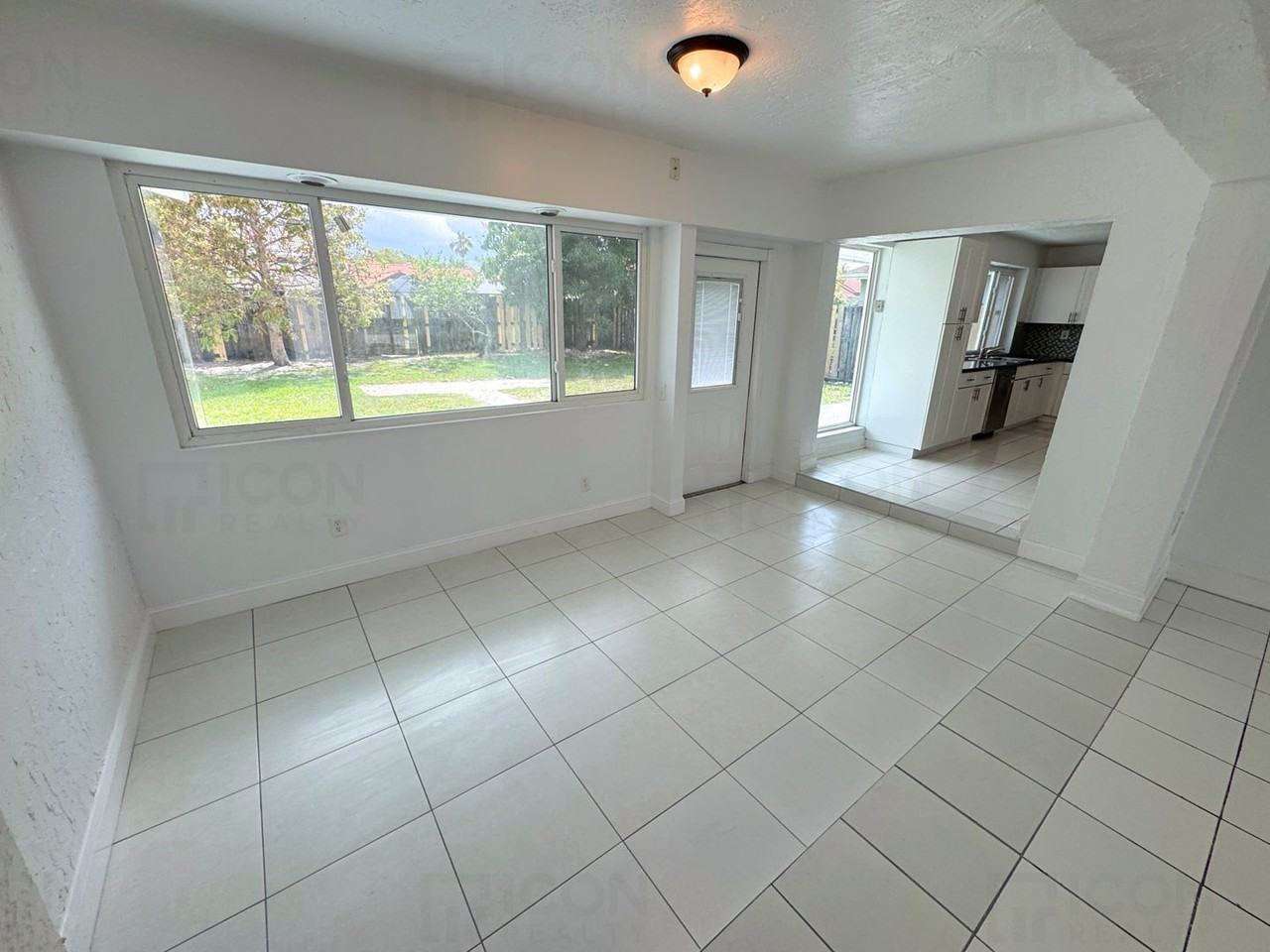 9574 Nw 19th Pl - Photo 4 of 15