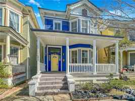 featured image of 206 W 39th St