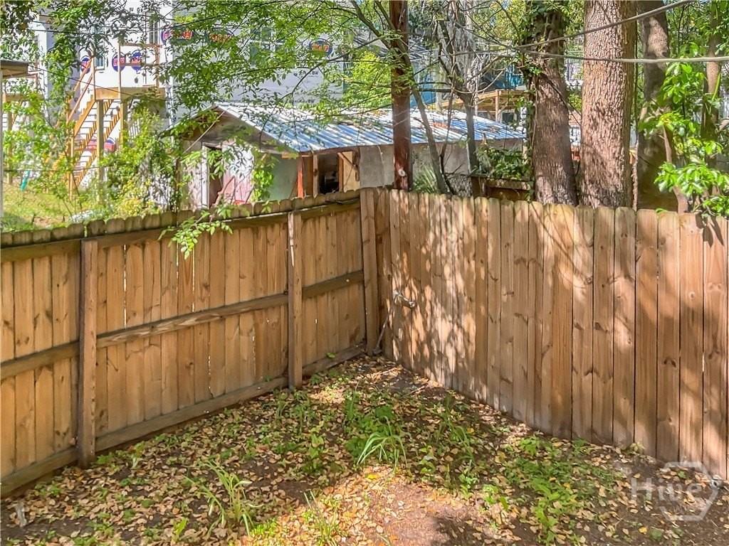 206 W 39th St - Photo 5 of 38