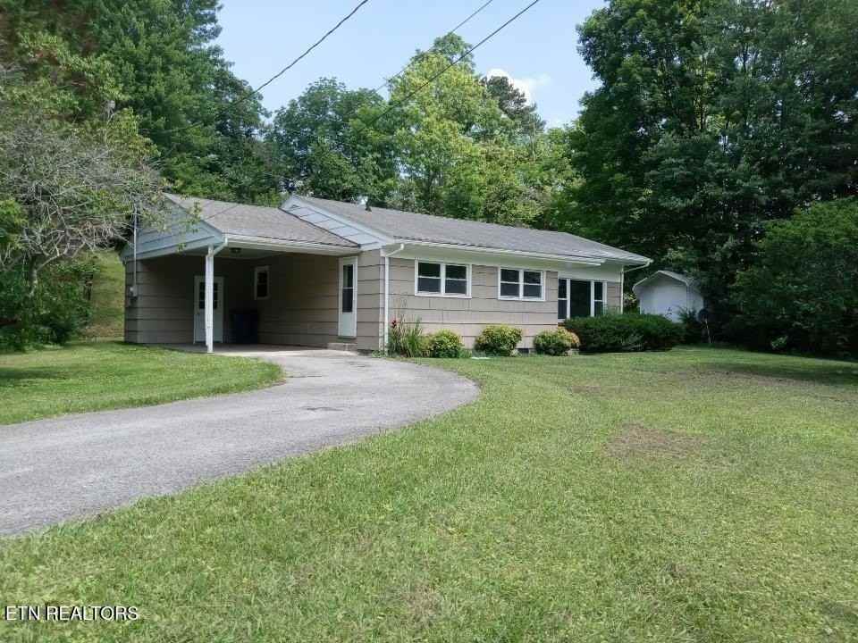 1005 Hollywood Dr - Photo 2 of 13