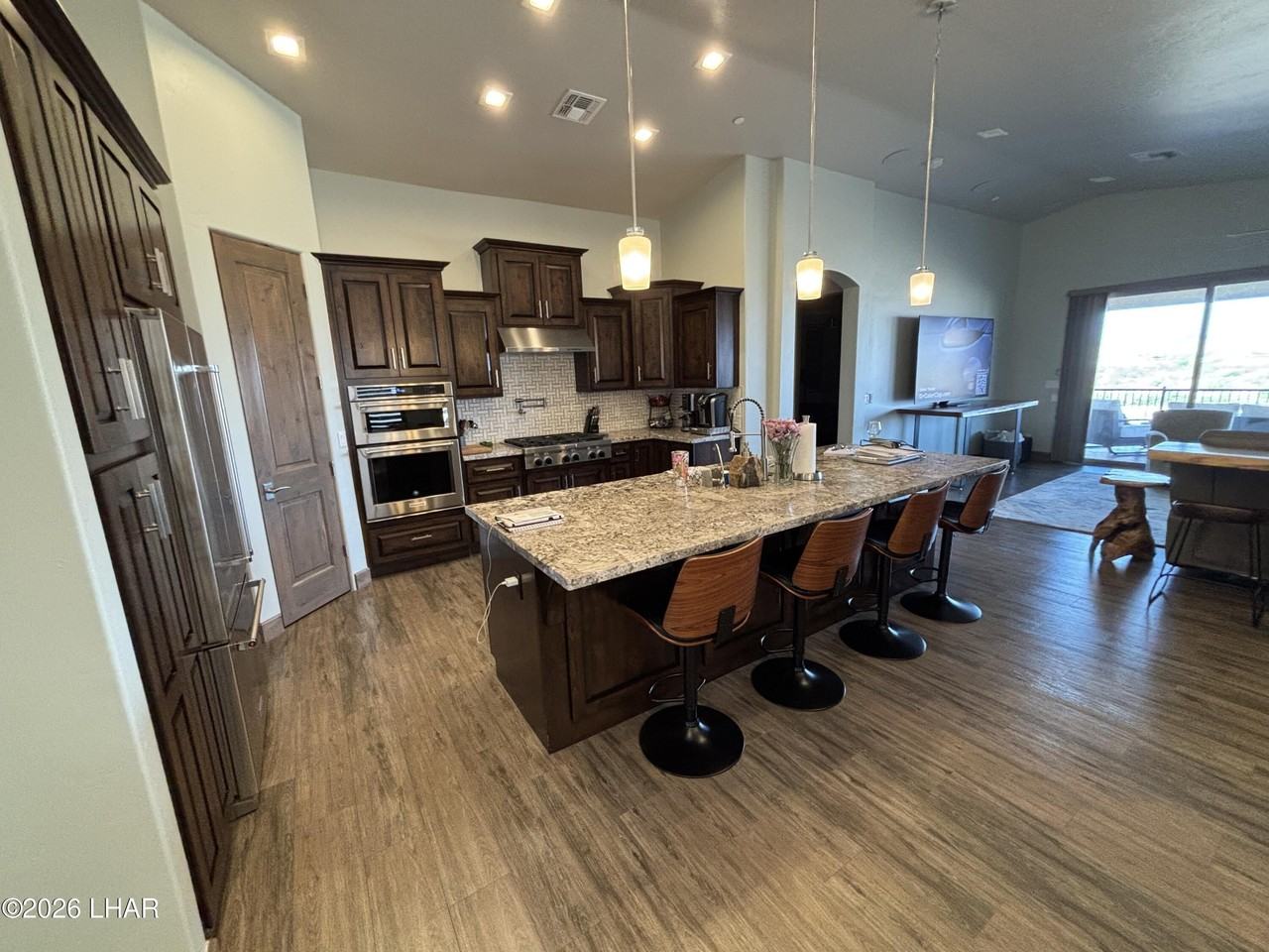 614 Grand Island Dr - Photo 7 of 47