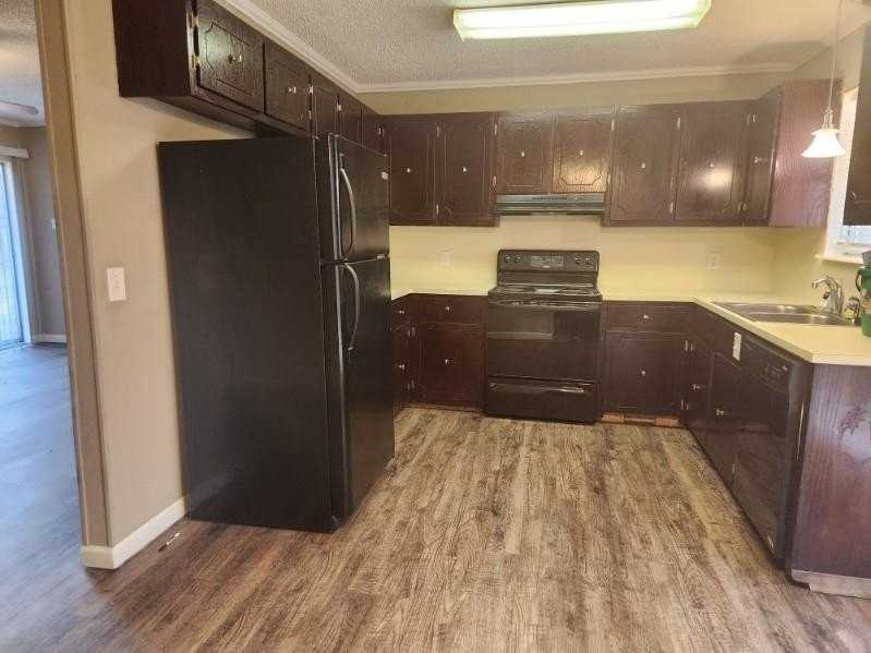 311 Ralph St - Photo 3 of 14