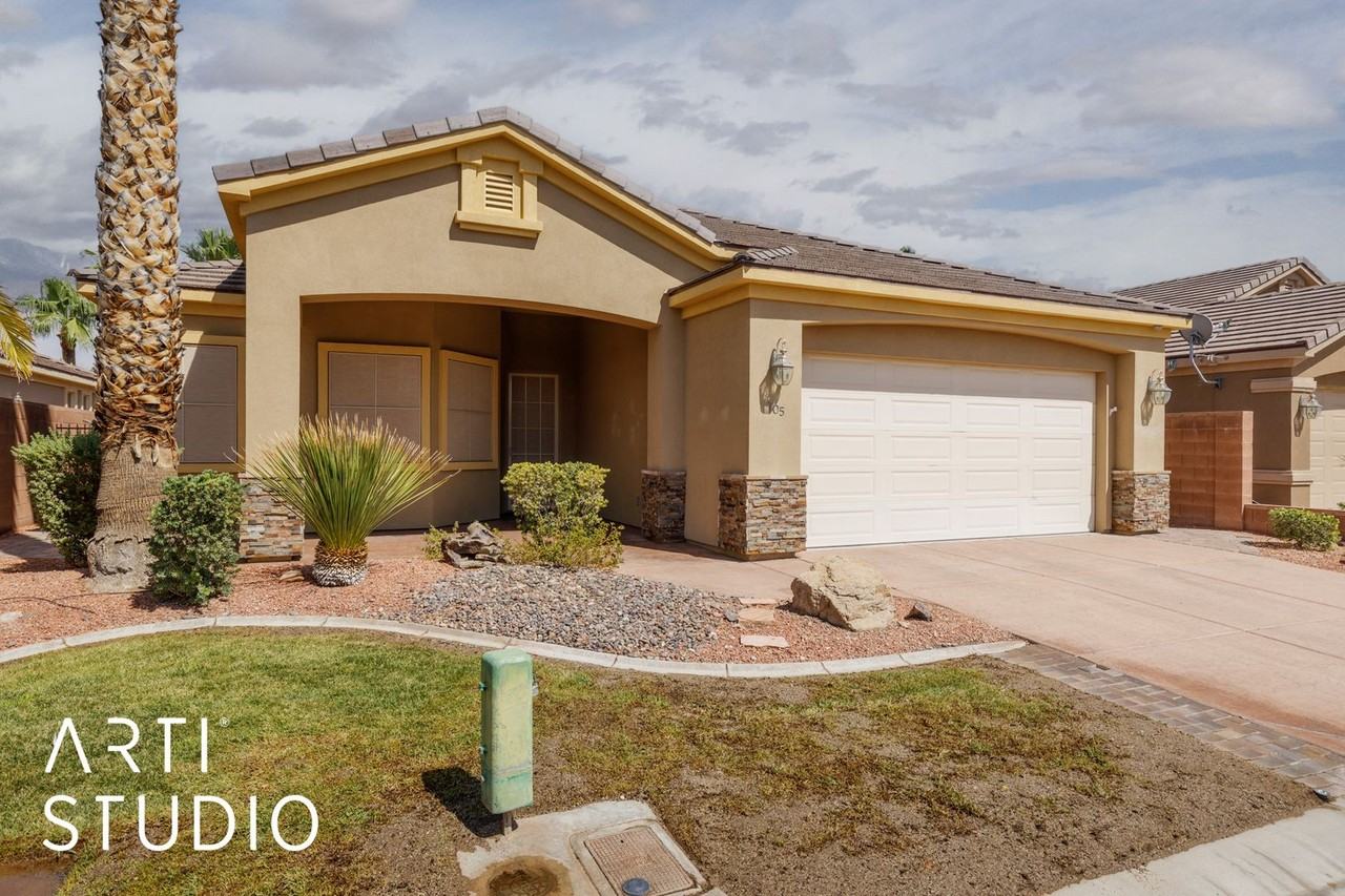 705 Arguello Cir - Photo 2 of 32