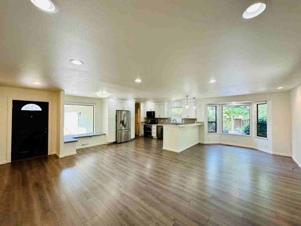 14238 278th Ave Ne - Photo 4 of 32