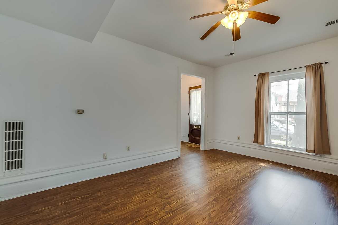 377 S Upper St - Photo 4 of 22