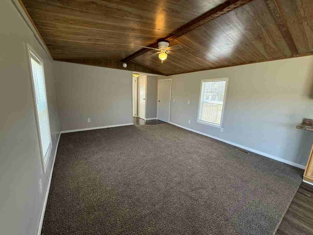 122 Osage Ln - Photo 3 of 7