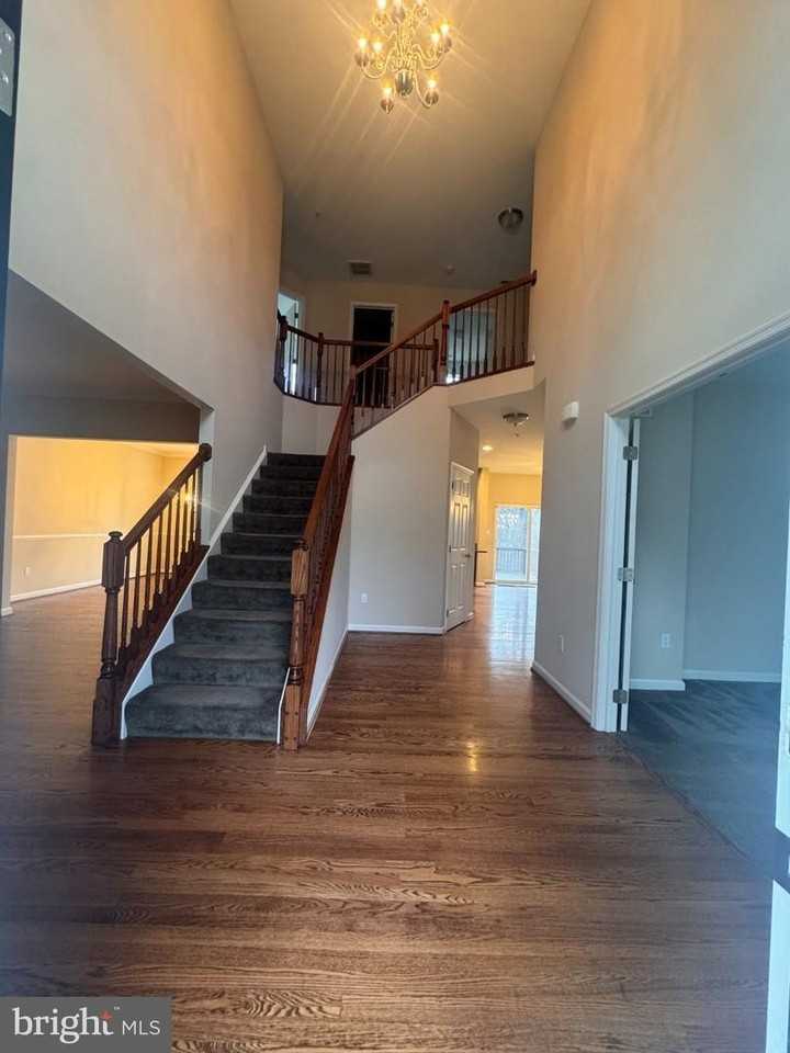 6016 Cypress Springs Rd - Photo 3 of 27