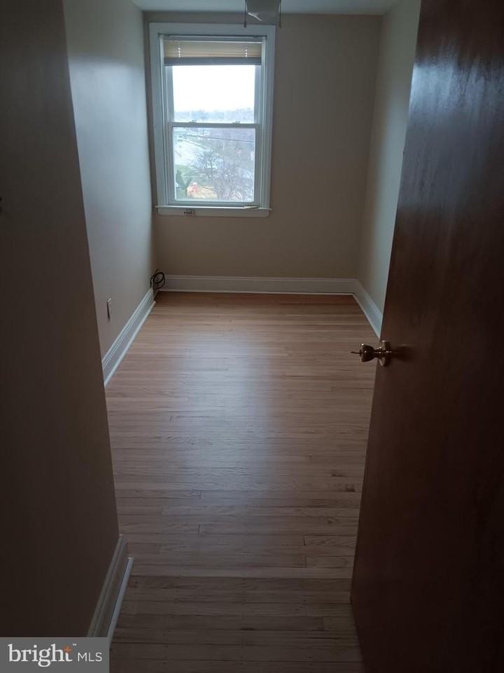 4 S Academy Ave - Photo 6 of 10