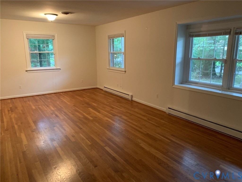 1958 Neptune Dr - Photo 5 of 13