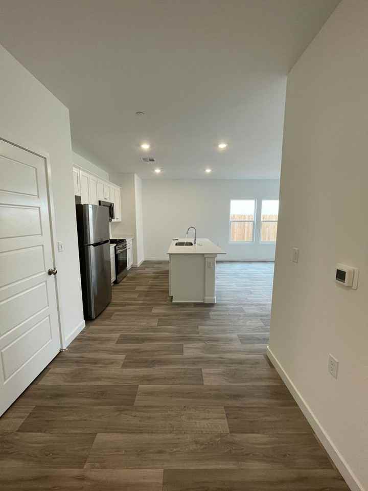 6203 E Giavanna Ave - Photo 5 of 28