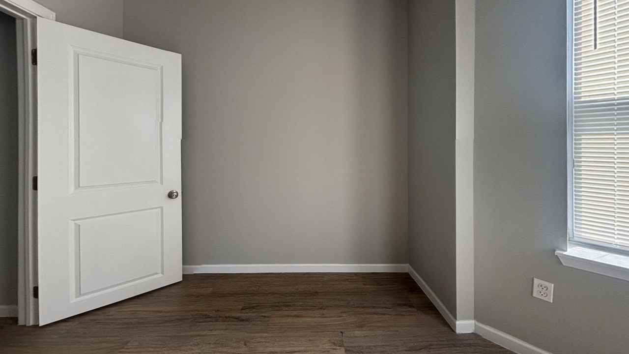 1215 S Ruby St - Photo 6 of 13