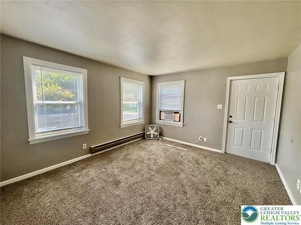 101 W Grant St - Photo 2 of 9