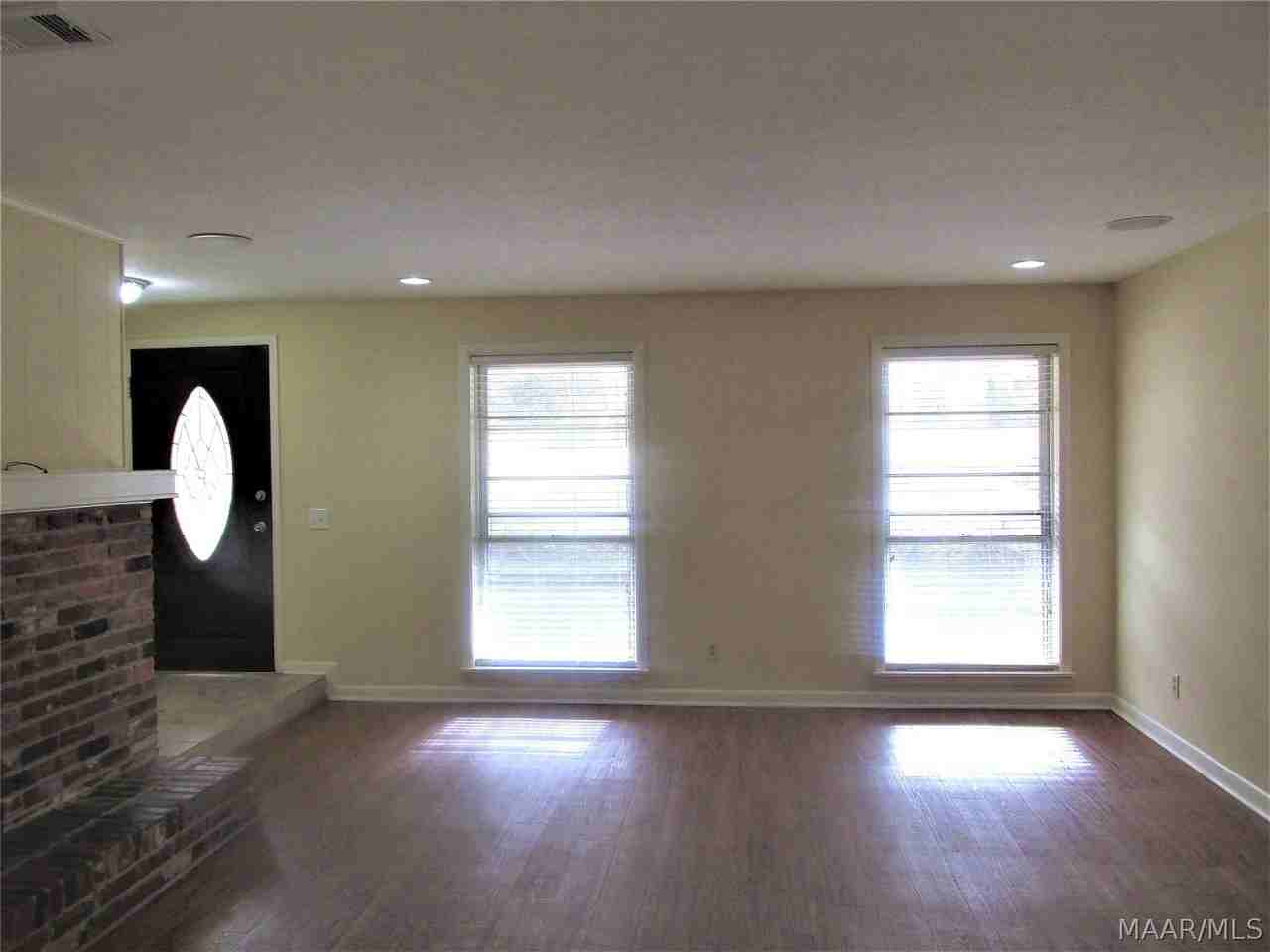 108 DEER TRACE Drive - Photo 3 of 14