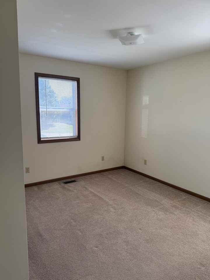 3137 Camereigh - Photo 3 of 14