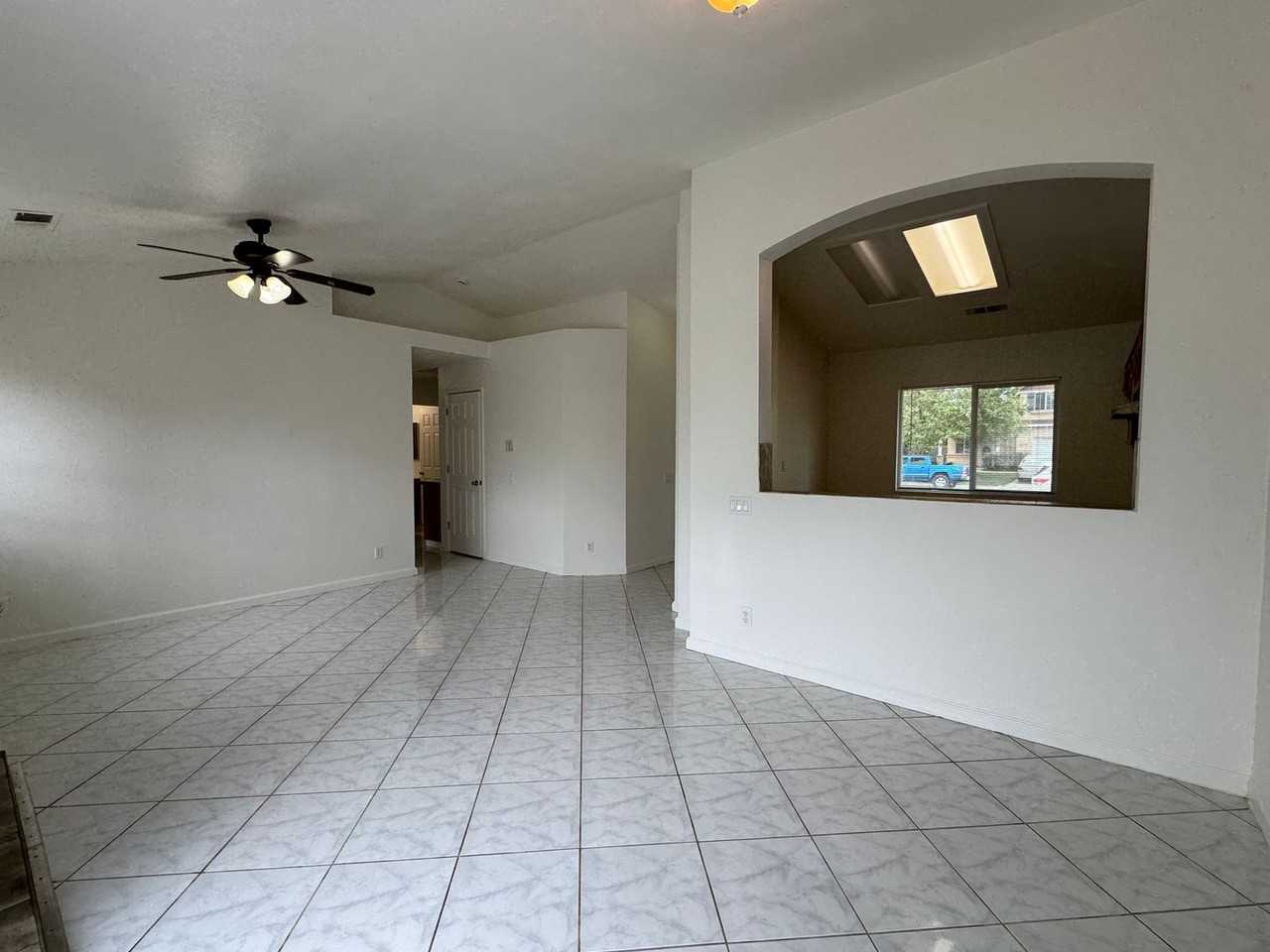 1637 Terra Vista Ln - Photo 7 of 26