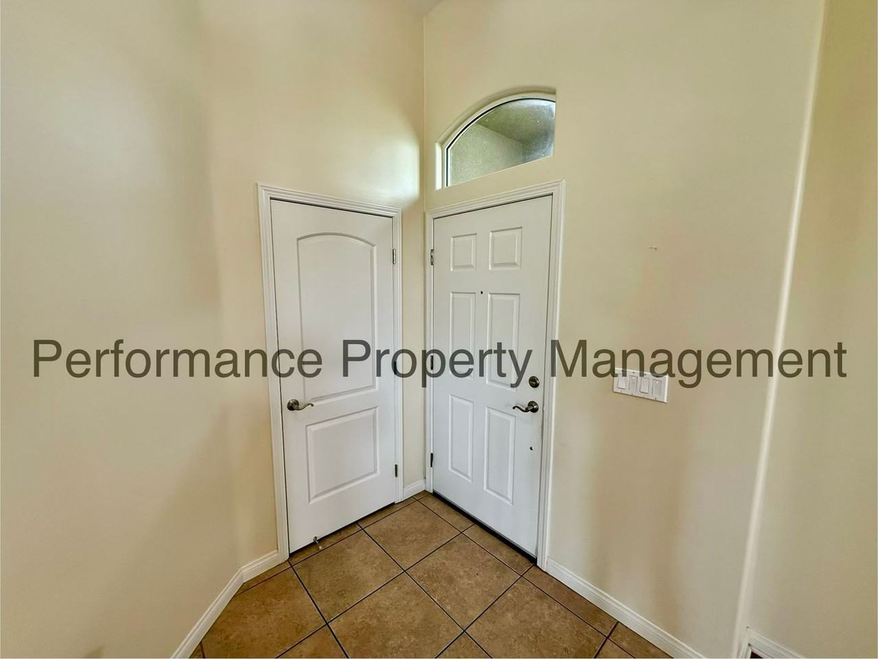 7931 Granite Pointe Pkwy - Photo 3 of 25