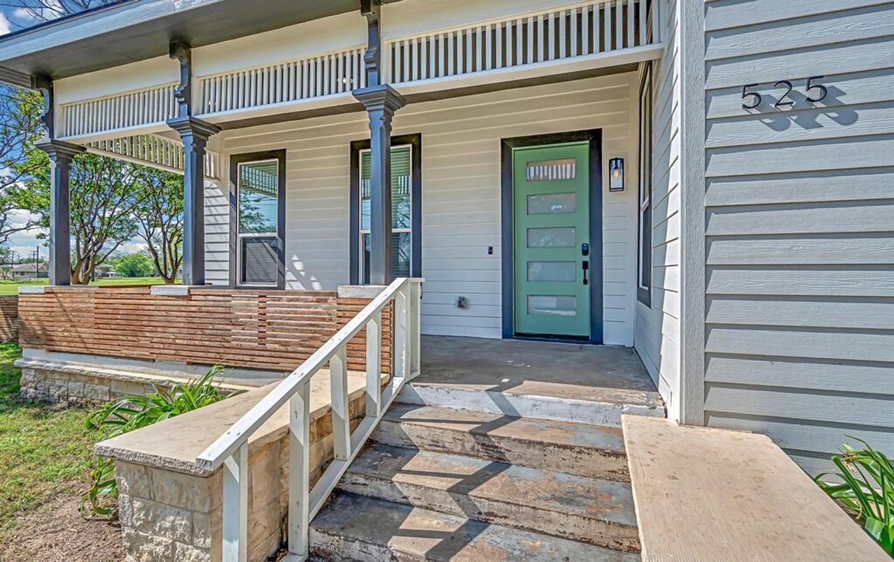 525 S 10th St - Photo 2 of 40