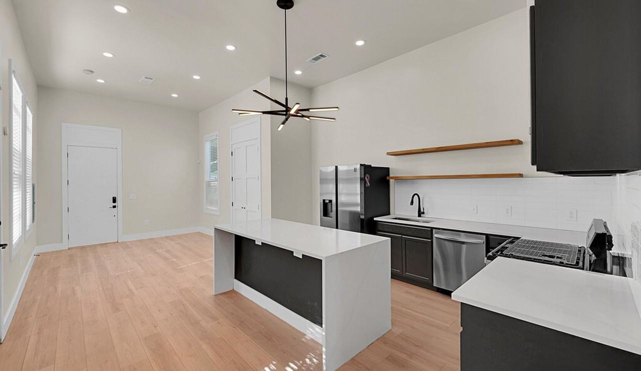 525 S 10th St - Photo 6 of 40