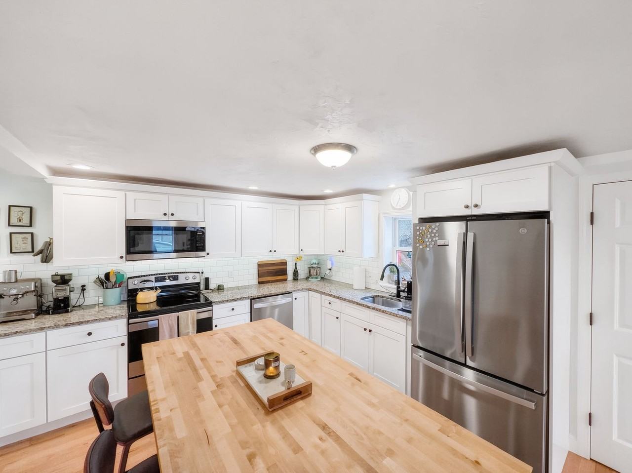 11 Vestry St - Photo 4 of 25