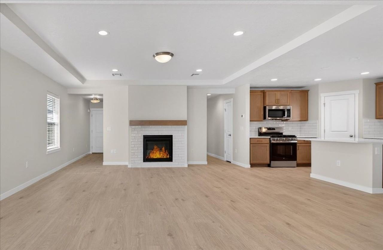 10100 Longtail Dr - Photo 3 of 16