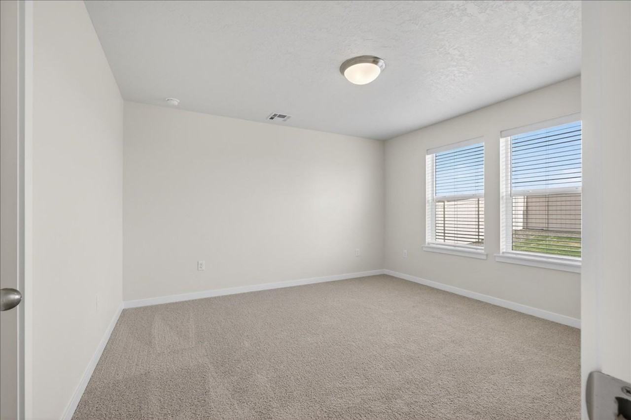 10100 Longtail Dr - Photo 6 of 16