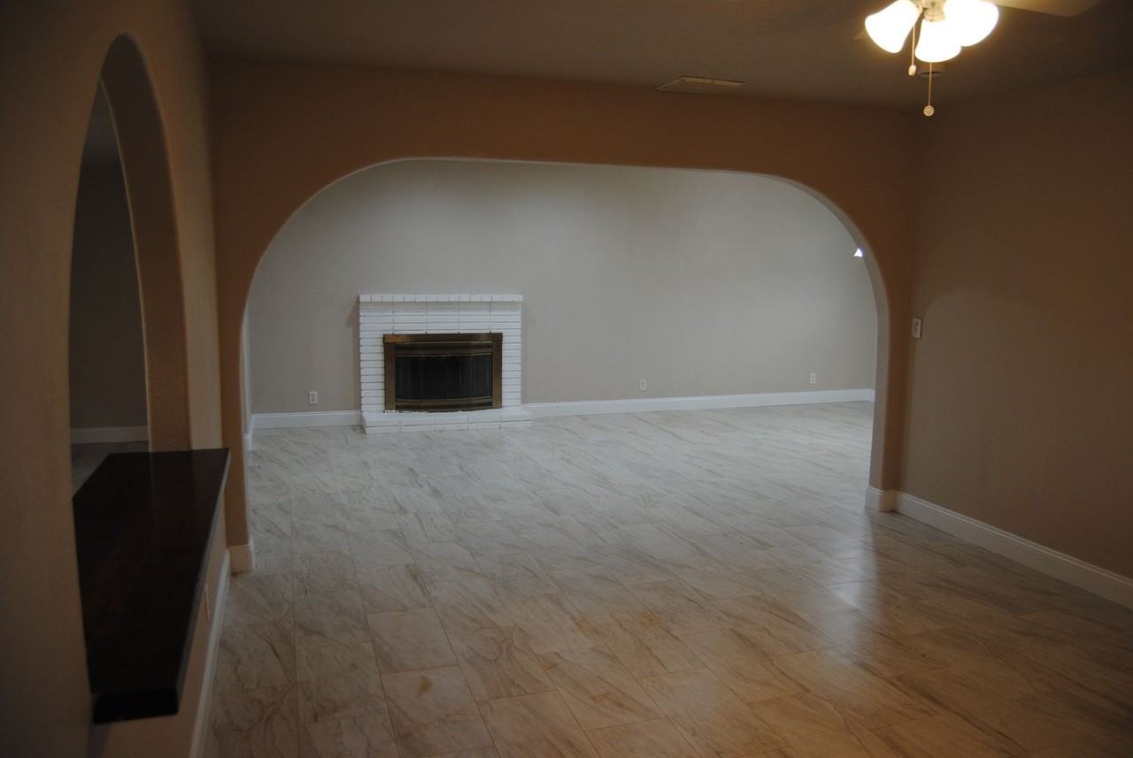 8817 Butternut Ave - Photo 4 of 21