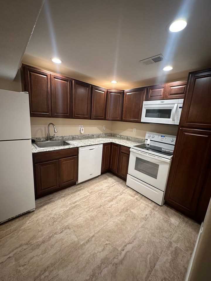 372 English Sparrow Dr - Photo 6 of 19