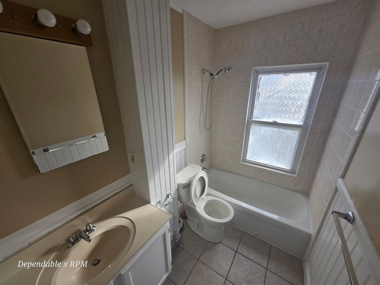 234 Nahatan St #2 - Photo 5 of 7