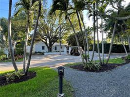 featured image of 256 Ne 85th St