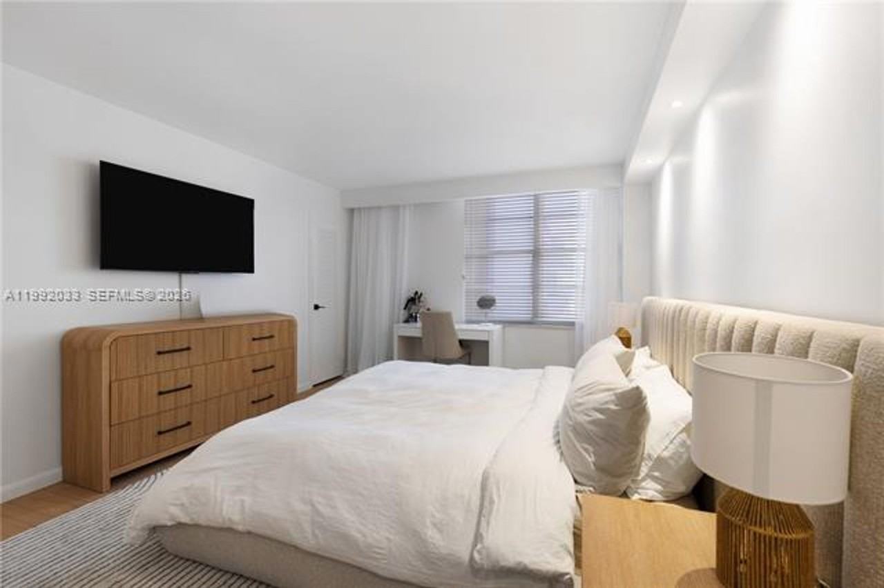 5161 Collins Ave #410 - Photo 4 of 50