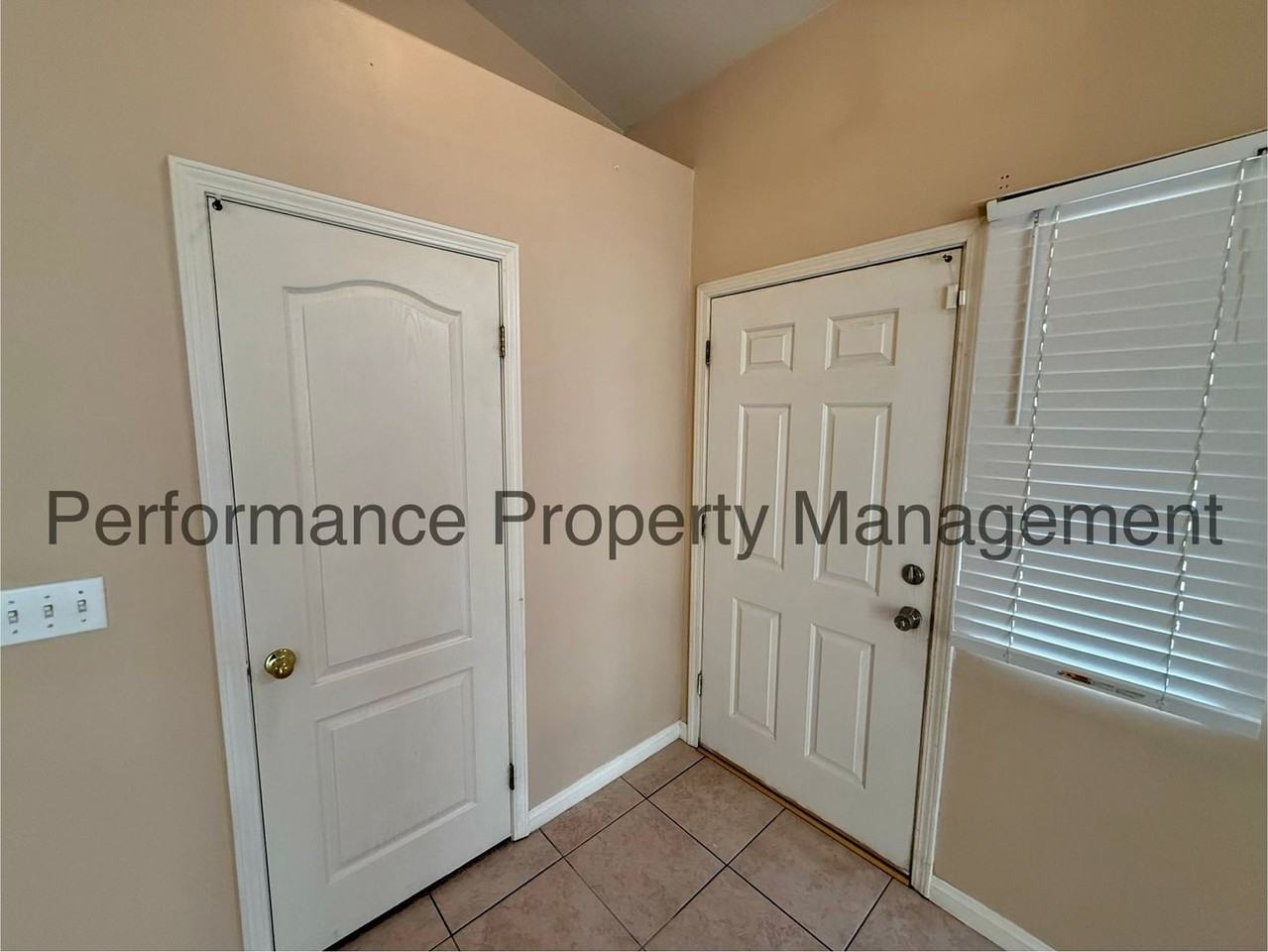 7217 Silver Spray Ave - Photo 3 of 20