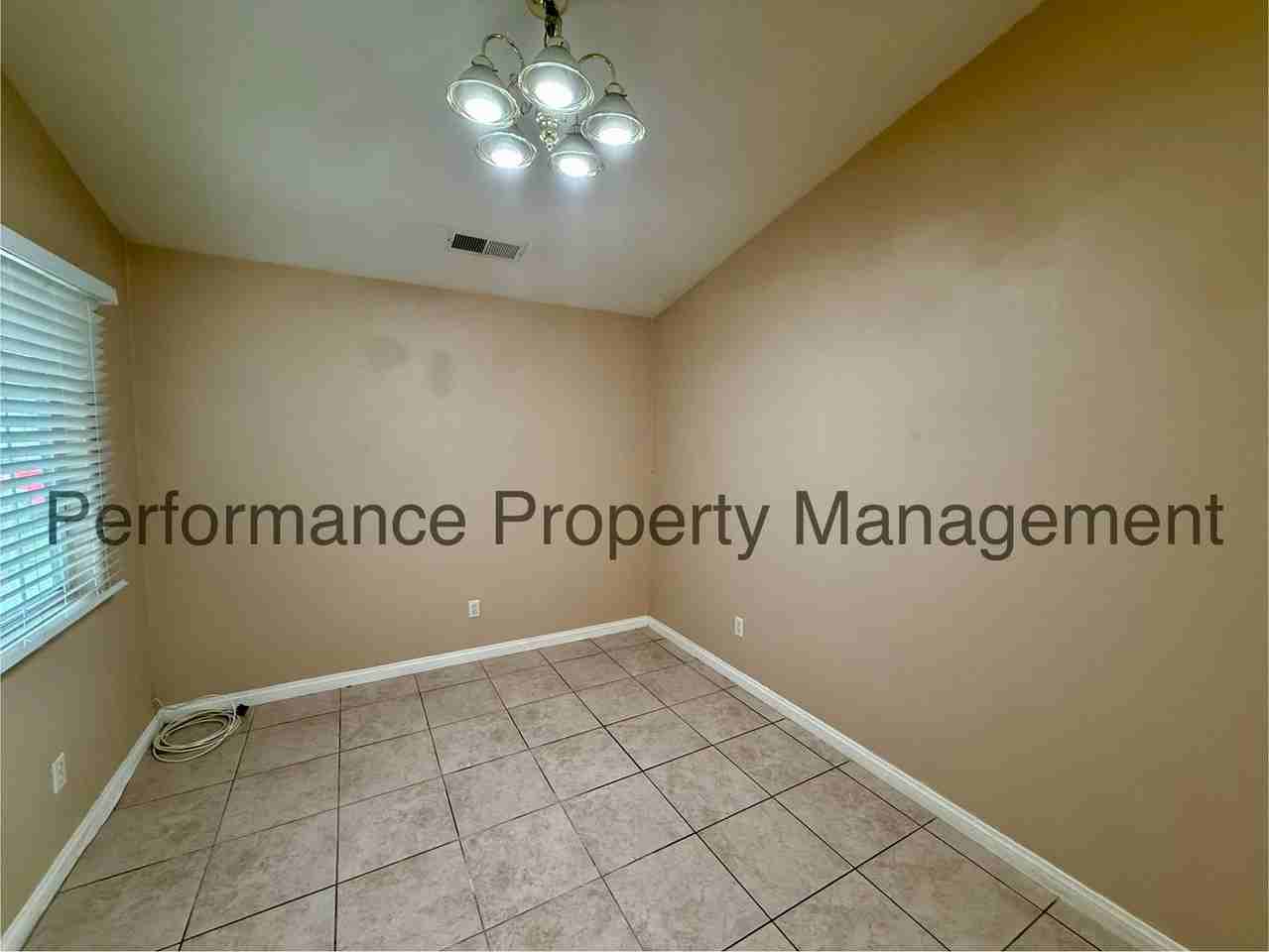 7217 Silver Spray Ave - Photo 5 of 20