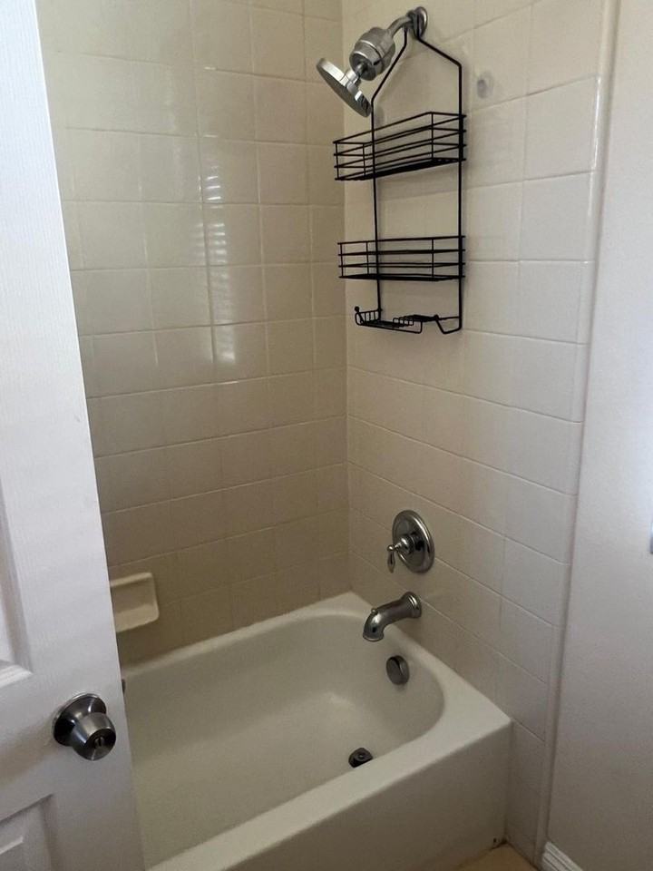 16969 Old Lake Rd - Photo 5 of 50