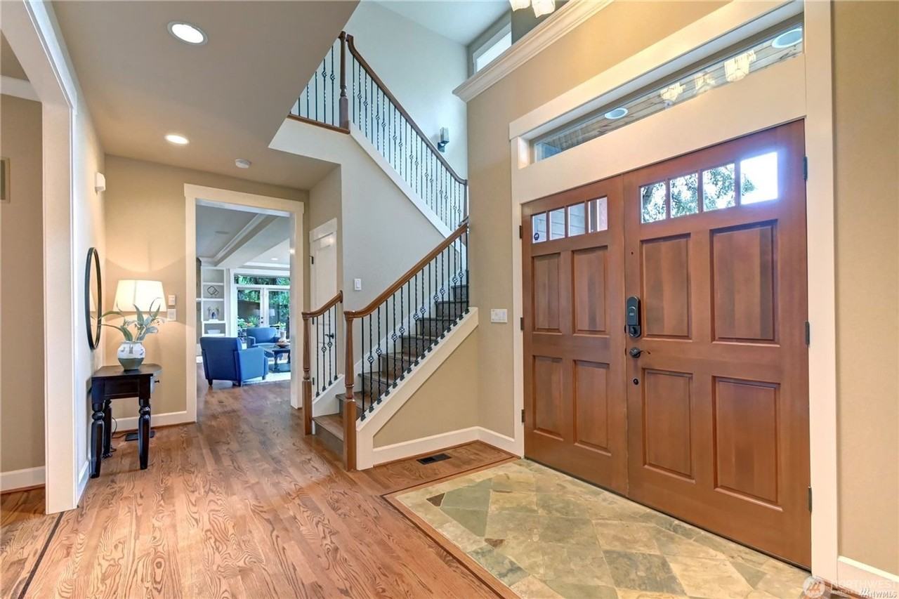 2082 Market St - Photo 2 of 40