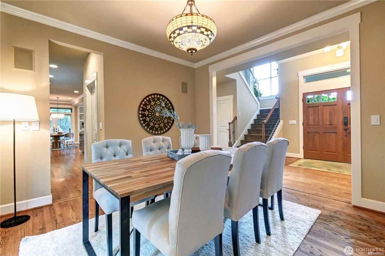 2082 Market St - Photo 3 of 40